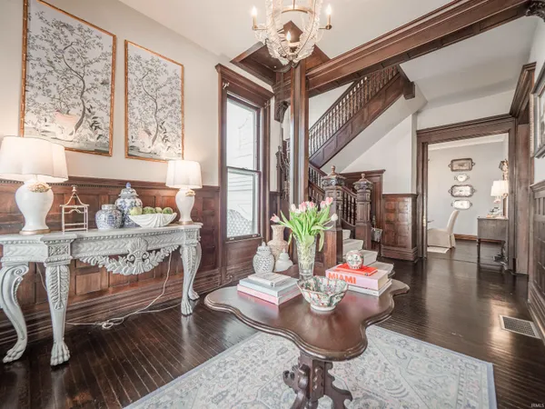 $499,000 | 1403 Southeast 2nd Street, Evansville, IN 47713