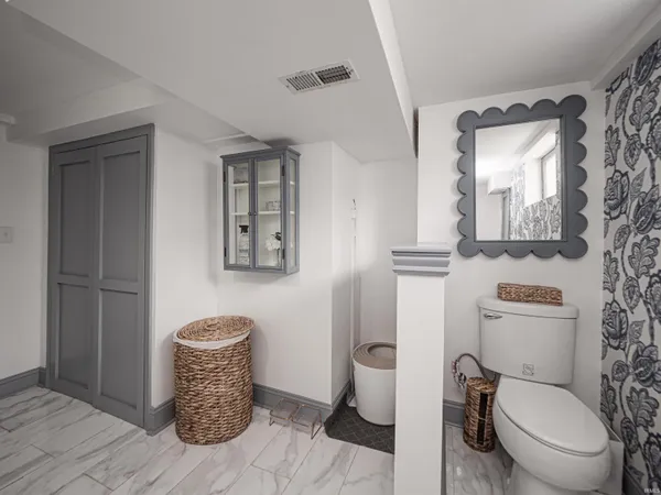 $525,000 | 1403 Southeast 2nd Street, Evansville, IN 47713