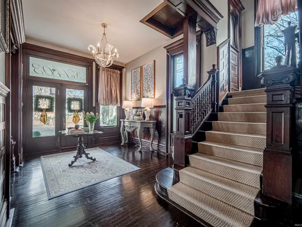 $499,000 | 1403 Southeast 2nd Street, Evansville, IN 47713