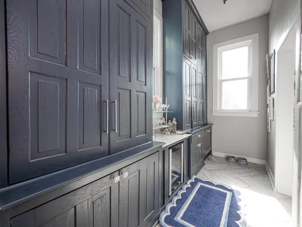 $525,000 | 1403 Southeast 2nd Street, Evansville, IN 47713