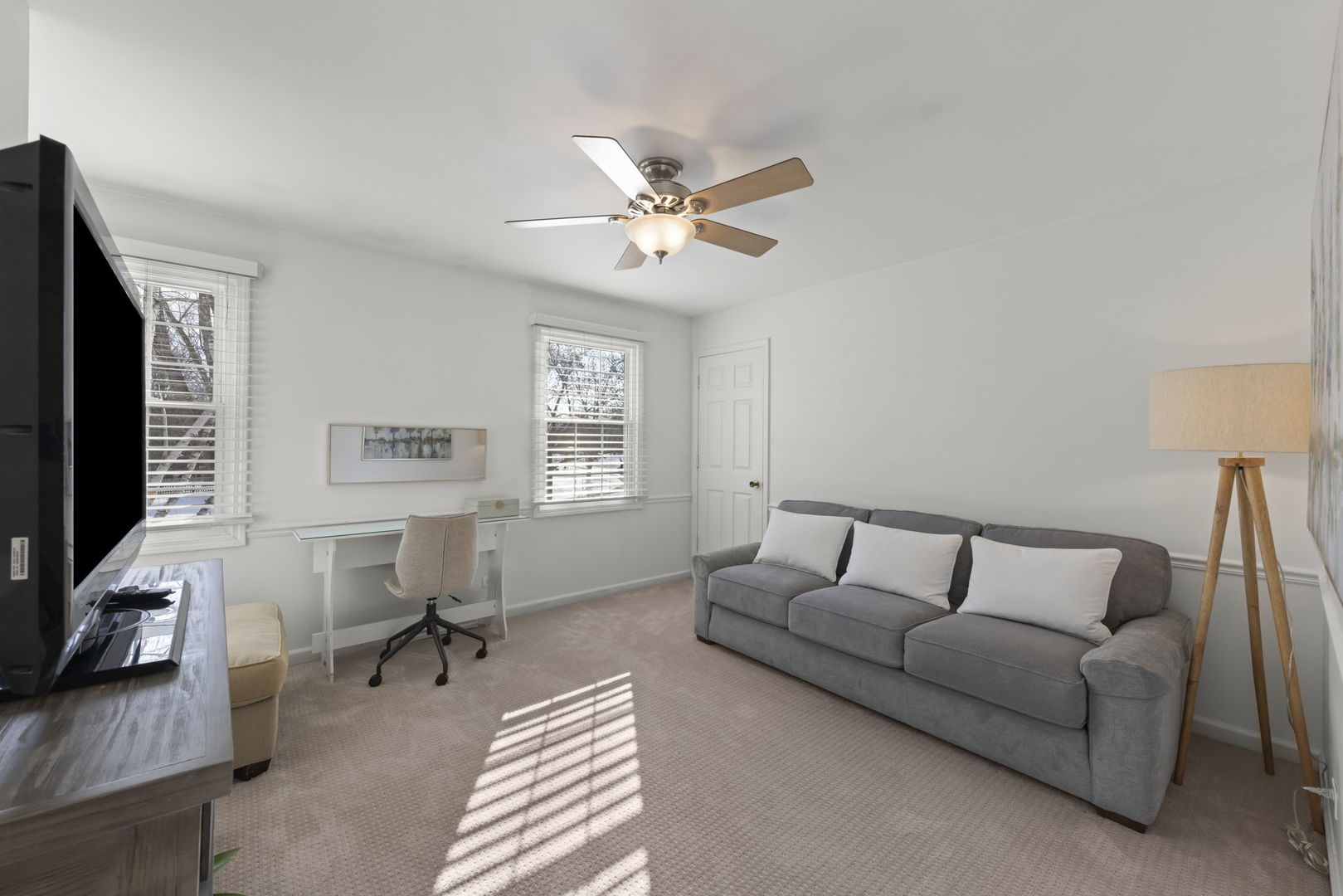 309 Carriage Hill Road Naperville, IL 60565 - Photo 16 of 31