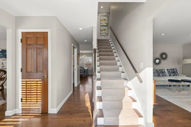 $628,000 | 309 Carriage Hill Road, Naperville, IL 60565