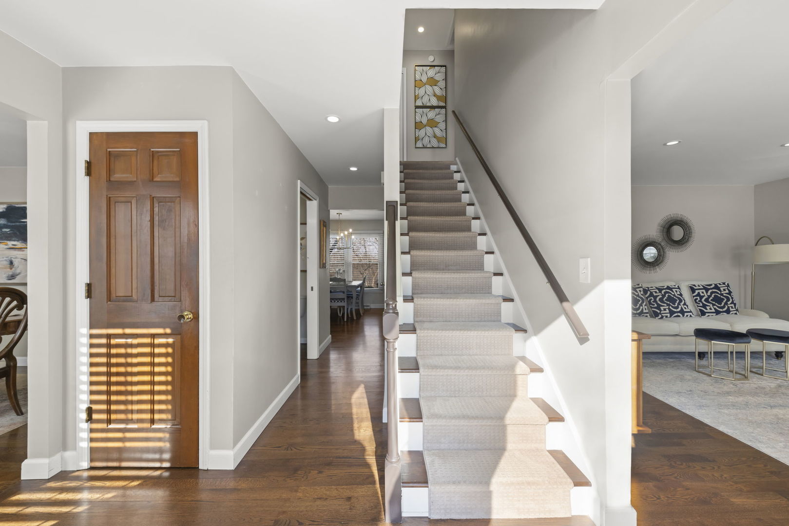 309 Carriage Hill Road Naperville, IL 60565 - Photo 2 of 31