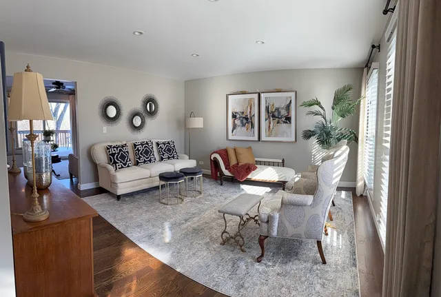 $628,000 | 309 Carriage Hill Road, Naperville, IL 60565