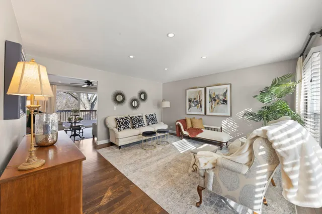 $628,000 | 309 Carriage Hill Road, Naperville, IL 60565