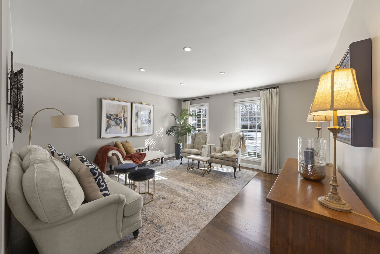 309 Carriage Hill Road Naperville, IL 60565 - Photo 5 of 31