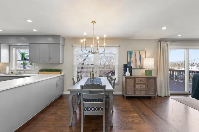 $628,000 | 309 Carriage Hill Road, Naperville, IL 60565