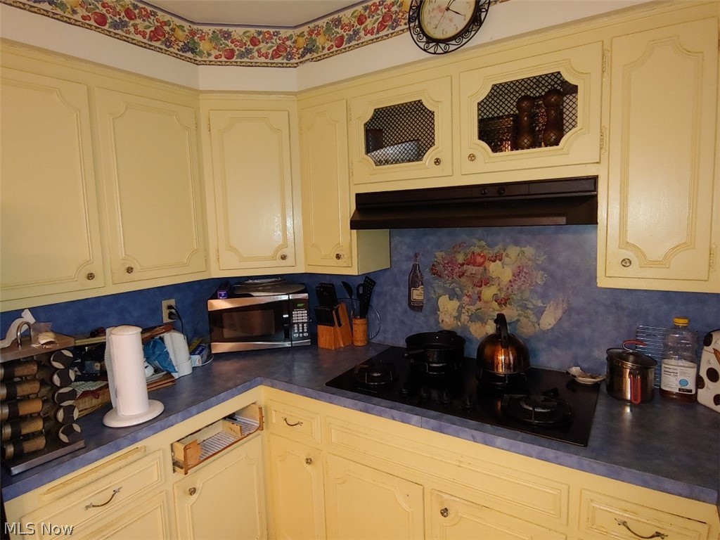 1058 Allston Road Cleveland Heights, OH 44121 - Photo 8 of 17