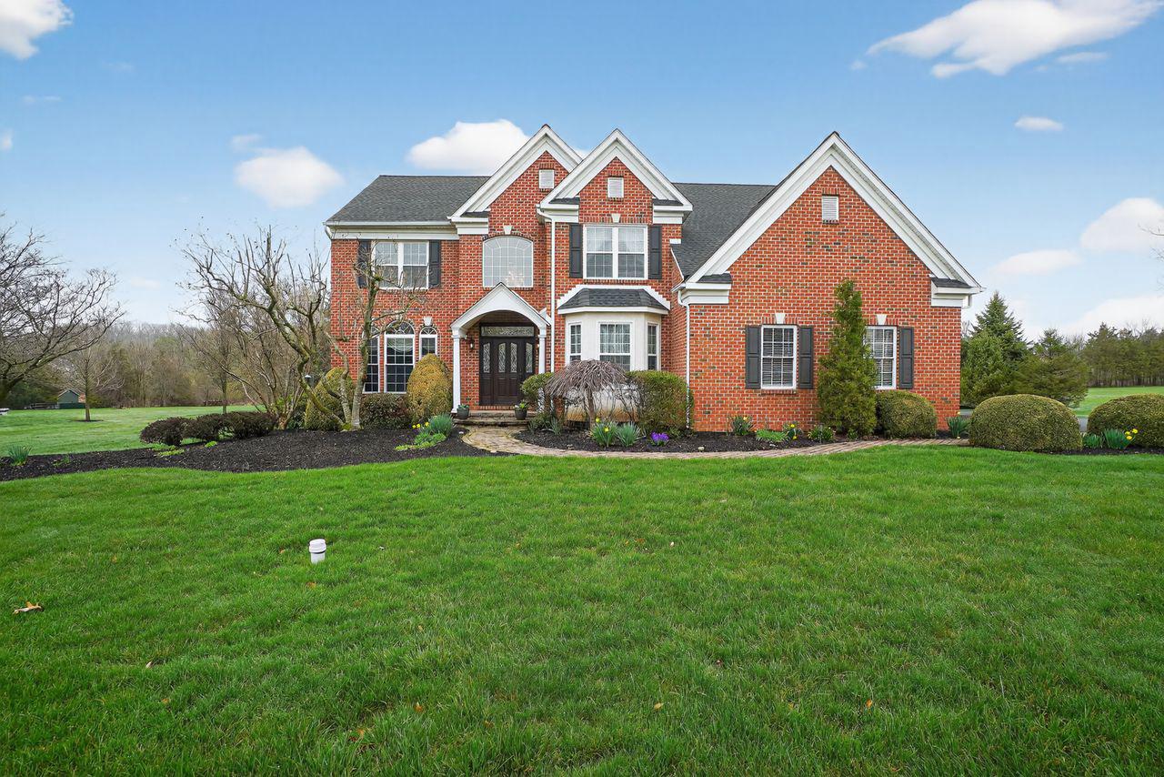 1990 Knight Road Green Lane, PA 18054 - Photo 25 of 28 Beautiful first impression.