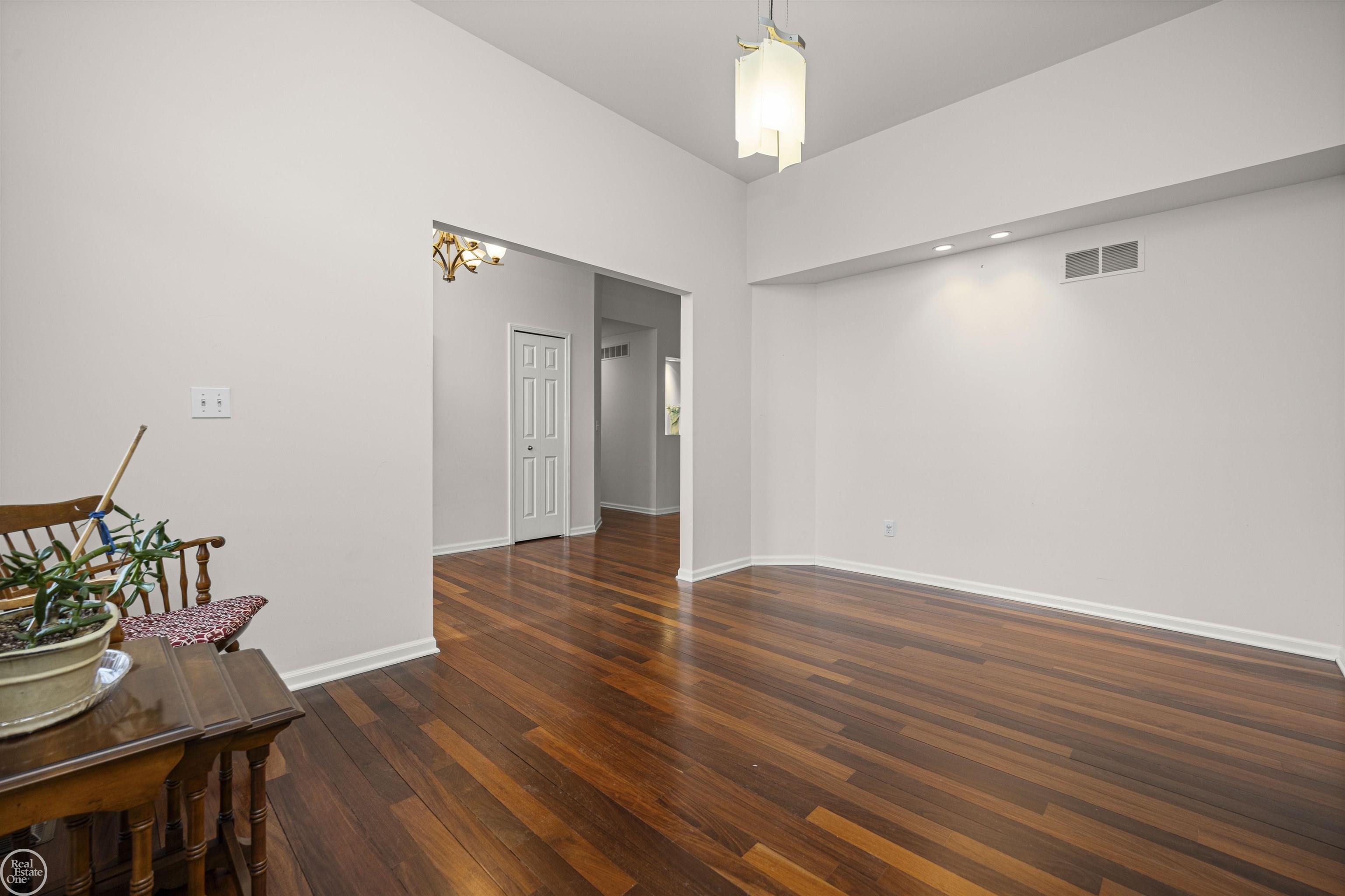 49350 Monte Road New Baltimore, MI 48047 - Photo 9 of 41