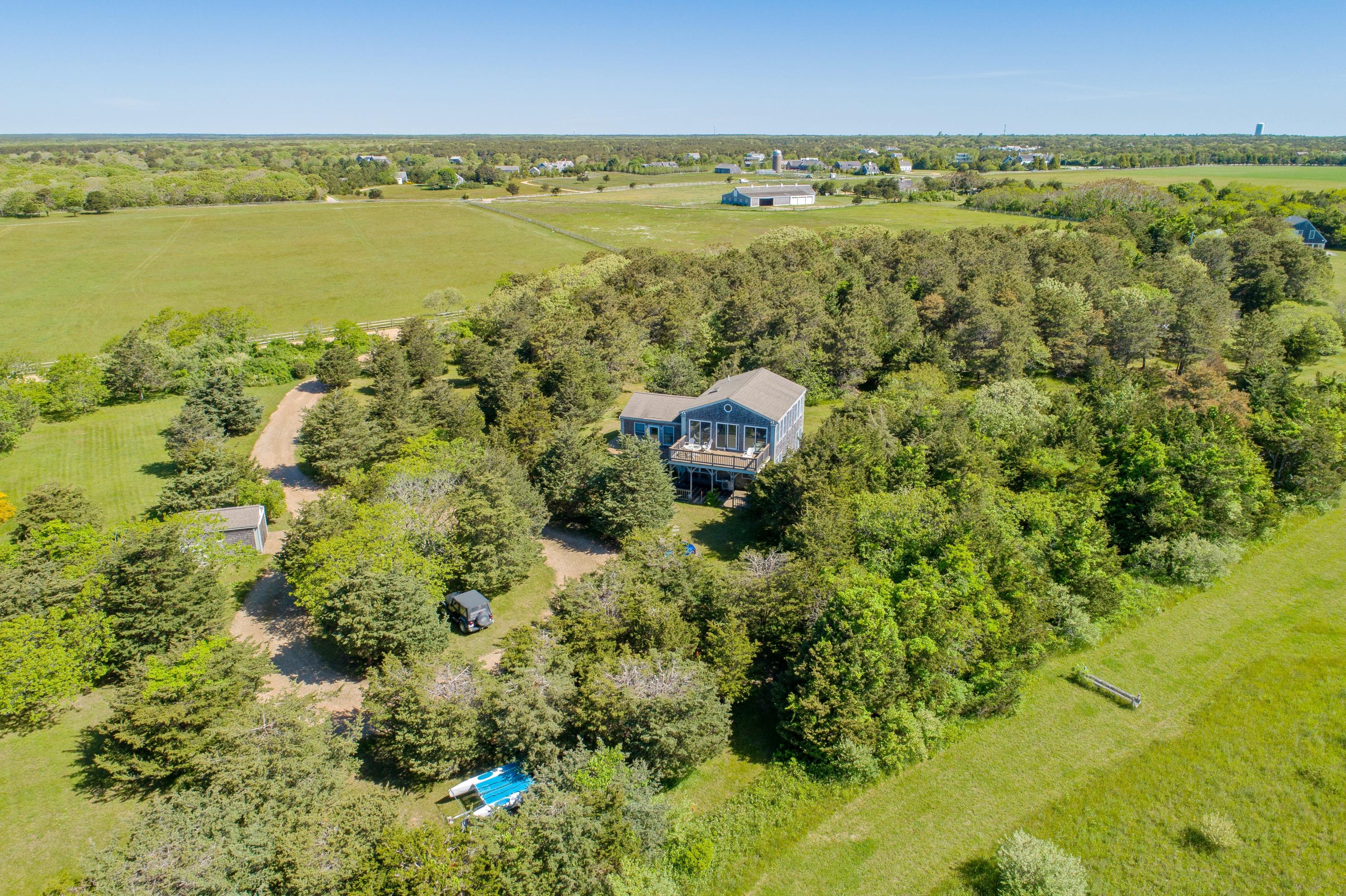 26 Crackatuxet Road Edgartown, MA 02539 - Photo 3 of 27 RSJ26_1ab