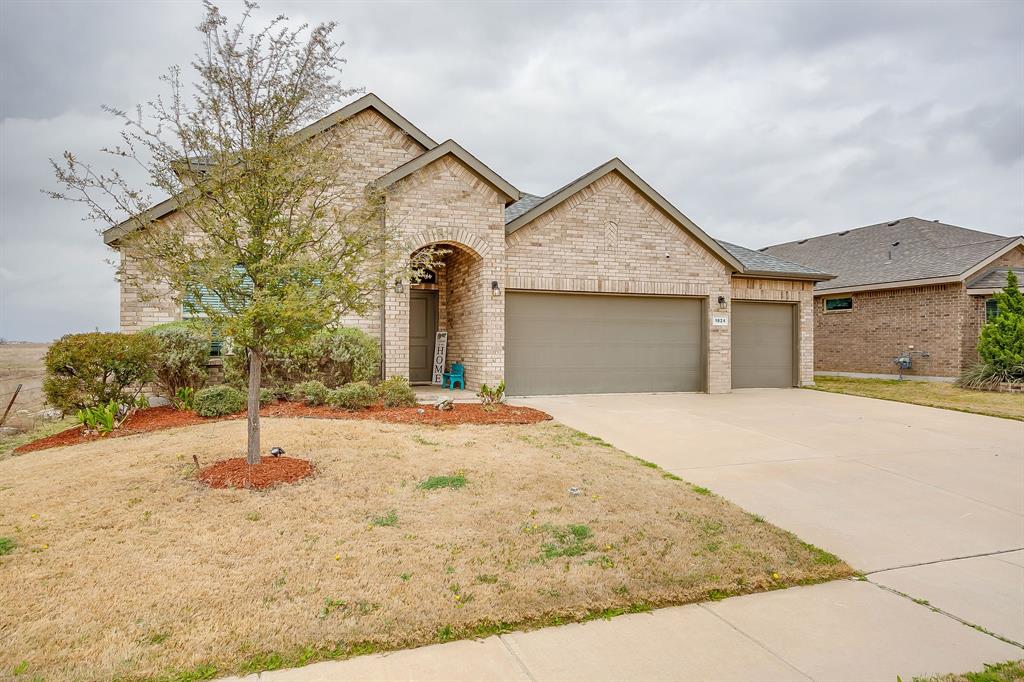 1824 Millbrae Road Cleburne, TX 76033 - Photo 2 of 38 440 Milverton