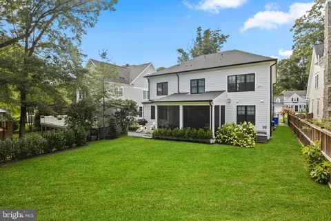 $2,998,000 | 5510 Brite Drive, Bethesda, MD 20817