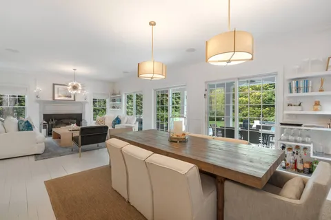 $2,695,000 | 47 Cooper Lane, Southampton, NY 11968