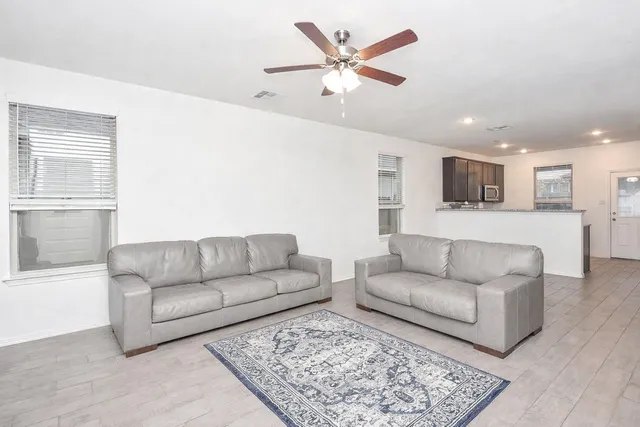 $2,099 | 22359 Auburn Cabin Lane, Porter, TX 77365