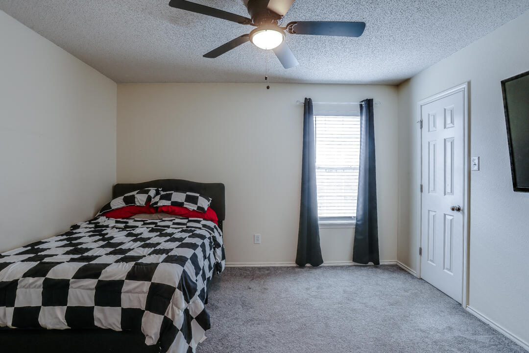 1908 80th Street Lubbock, TX 79423 - Photo 12 of 19 1908-112