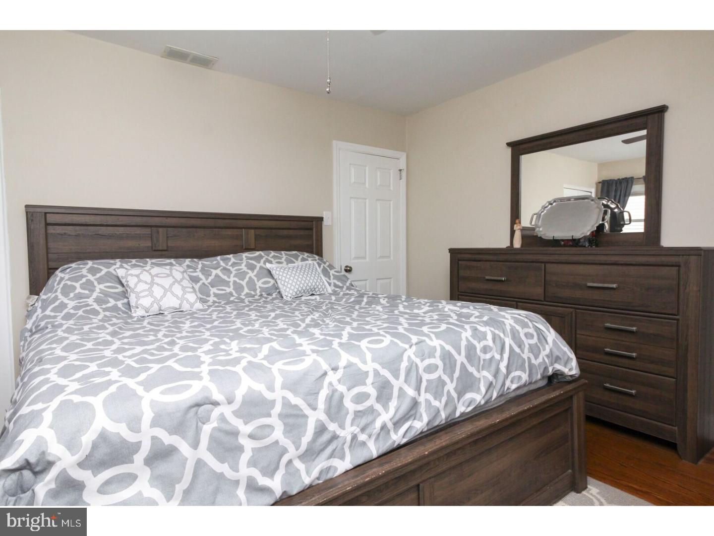 206 Pelham Road South Voorhees, NJ 08043 - Photo 11 of 22 Bedroom - Main