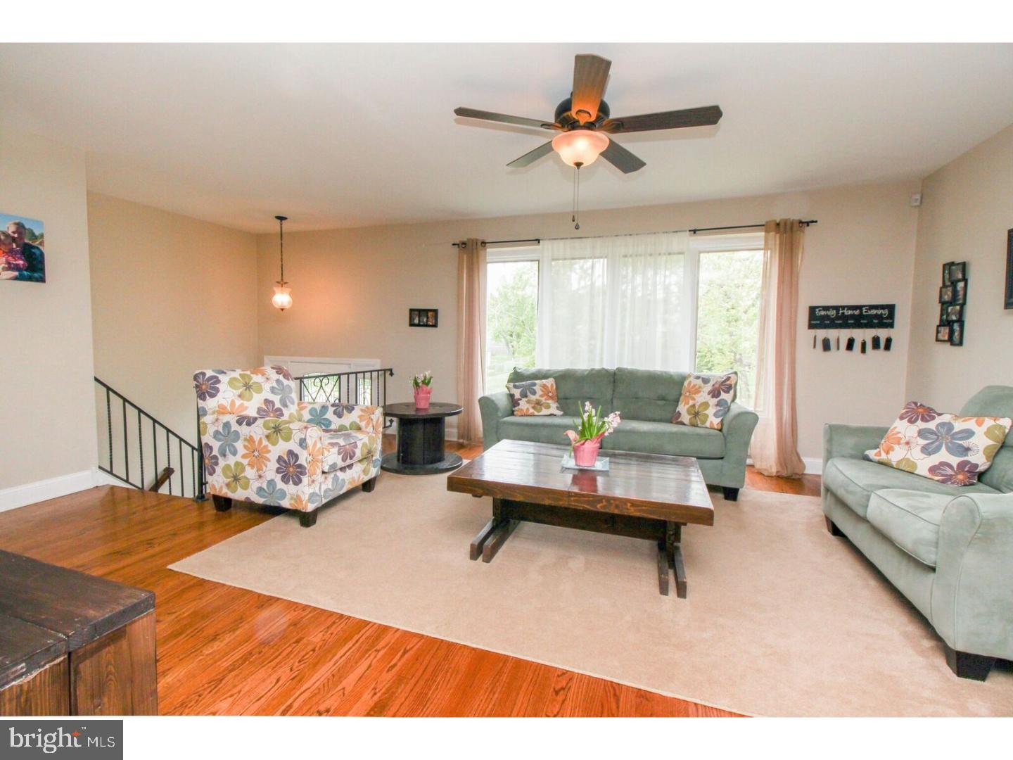 206 Pelham Road South Voorhees, NJ 08043 - Photo 3 of 22 Living Room