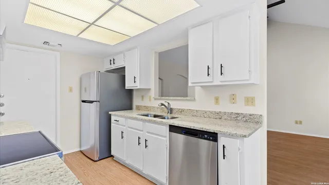 $1,895 | 7319 Silent Hills, San Antonio, TX 78250