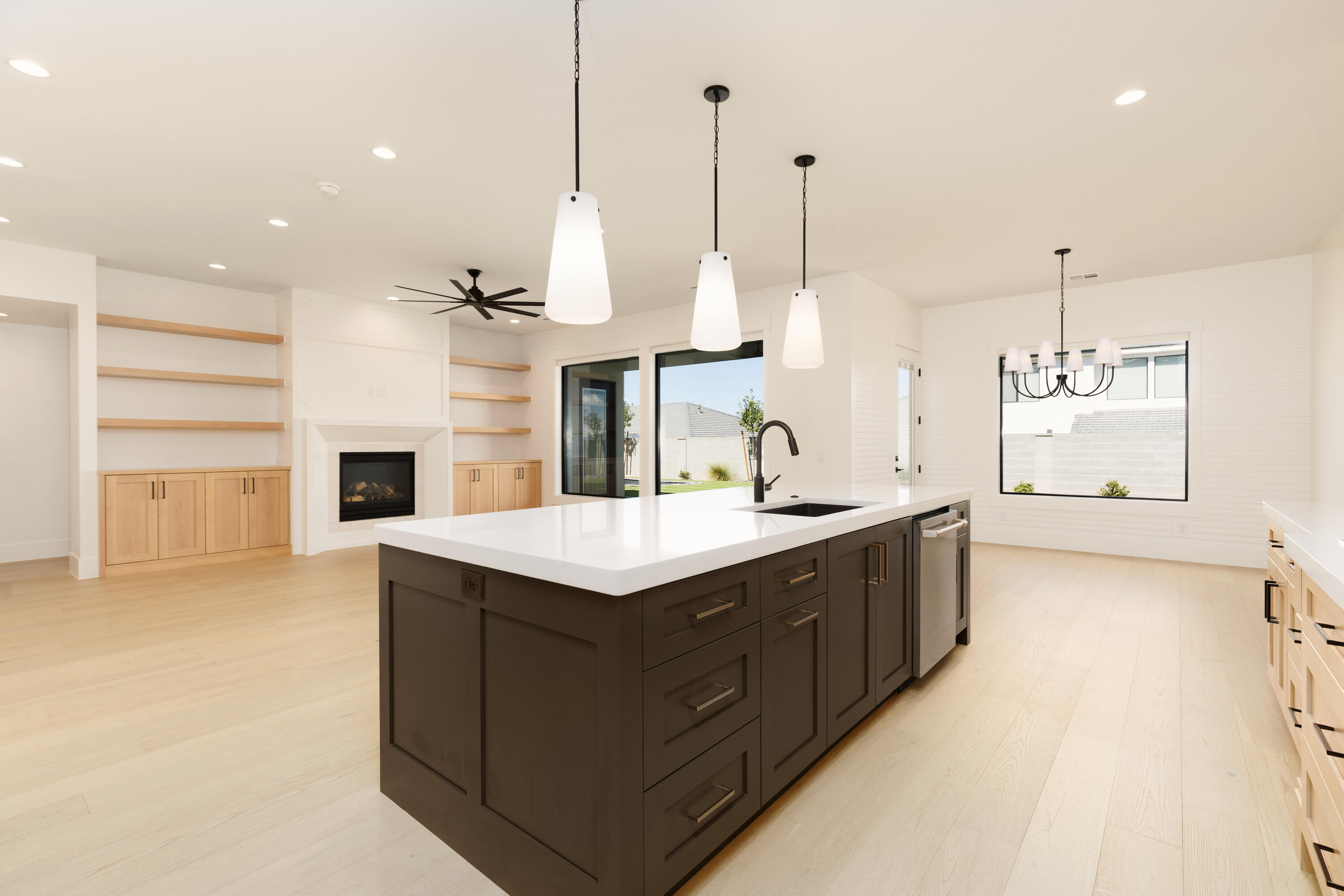2881 East Yavin Way St. George, UT 84790 - Photo 13 of 39 2881 E Yavin Way-Cox Group_17_PRINT