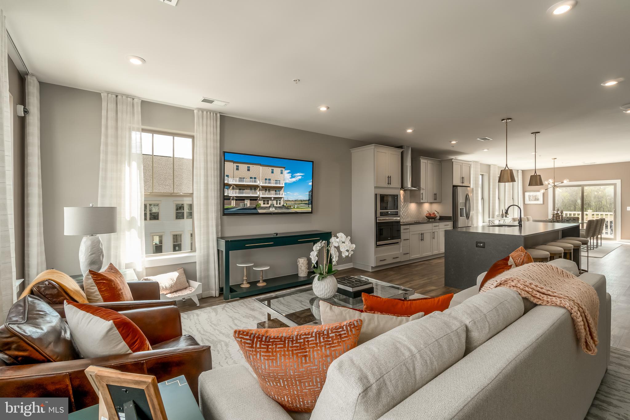 1033 Inferno Terrace Southeast Leesburg, VA 20175 - Photo 9 of 39