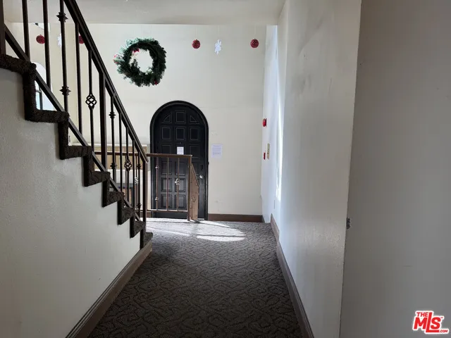 $2,750 | 698 South Berendo Street, Unit 103, Los Angeles, CA 90005