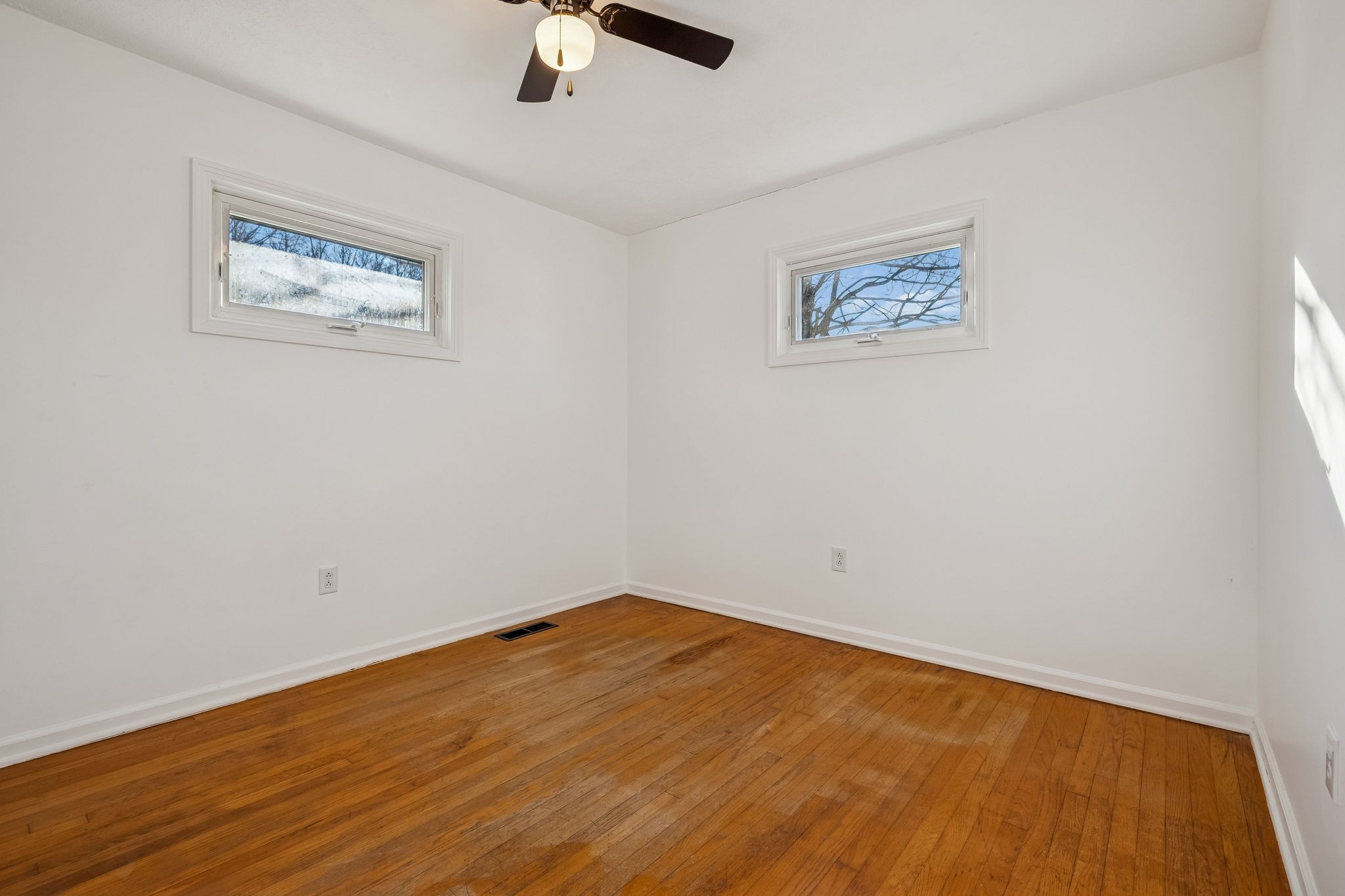 297 Bold Springs Road McEwen, TN 37101 - Photo 8 of 13 Gallery Image 8