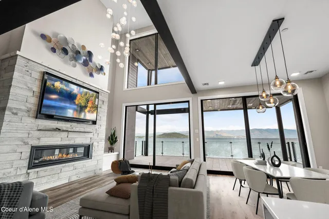 $3,890,000 | 802 Sandpoint Avenue, Unit 8106, Sandpoint, ID 83864