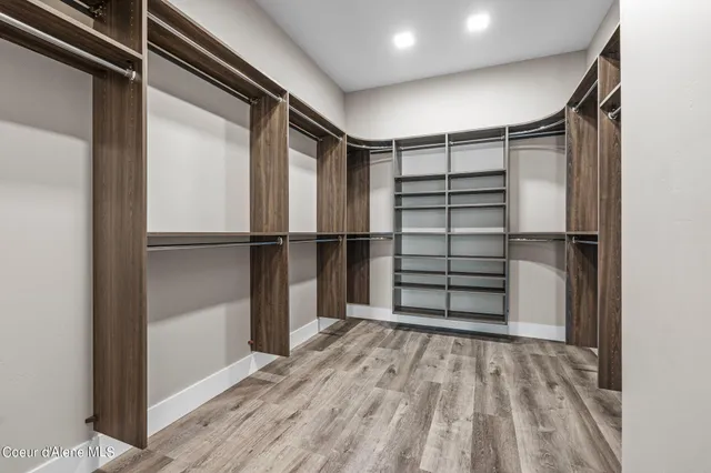 $3,890,000 | 802 Sandpoint Avenue, Unit 8106, Sandpoint, ID 83864