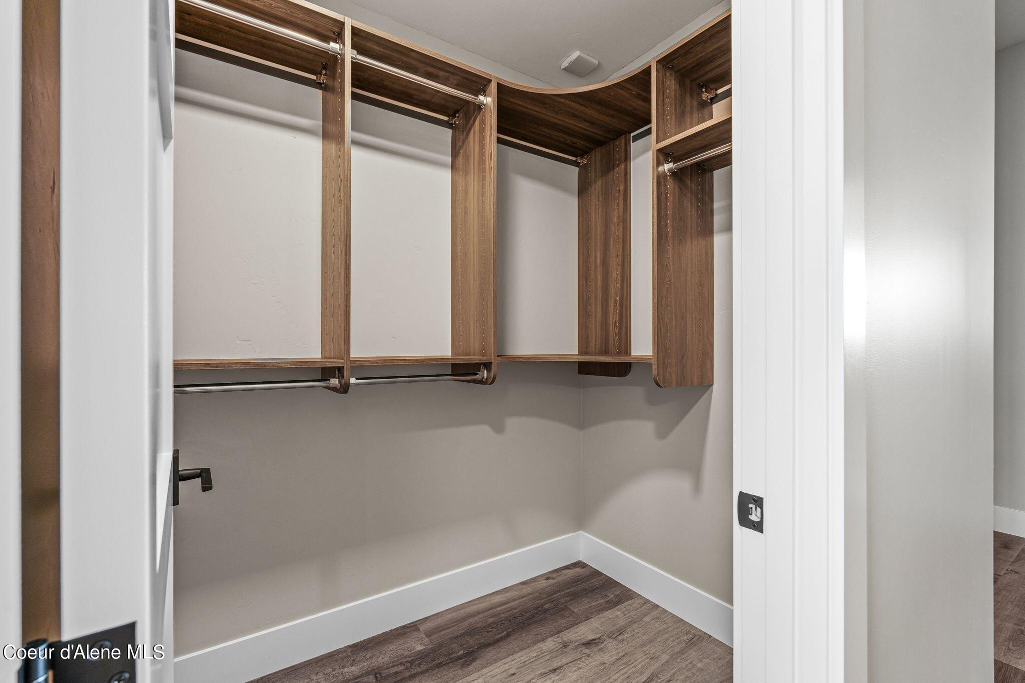 802 Sandpoint Avenue, Unit 8106 Sandpoint, ID 83864 - Photo 20 of 92 34_A7401481