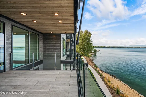 $3,690,000 | 802 Sandpoint Avenue, Unit 8106, Sandpoint, ID 83864