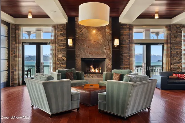 $3,890,000 | 802 Sandpoint Avenue, Unit 8106, Sandpoint, ID 83864