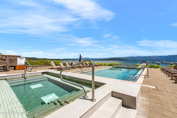 $3,690,000 | 802 Sandpoint Avenue, Unit 8106, Sandpoint, ID 83864