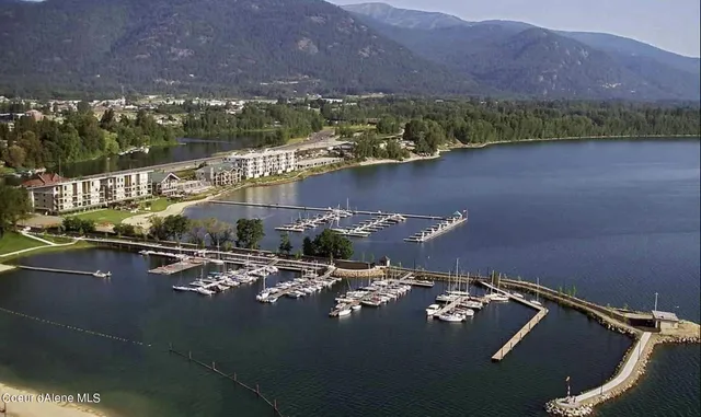 $3,890,000 | 802 Sandpoint Avenue, Unit 8106, Sandpoint, ID 83864
