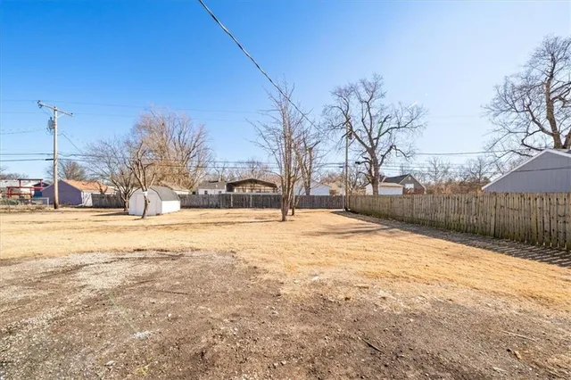 $189,999 | 728 South Kansas Avenue, Olathe, KS 66061