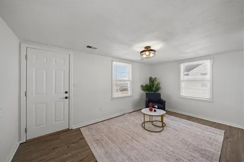 $189,999 | 728 South Kansas Avenue, Olathe, KS 66061