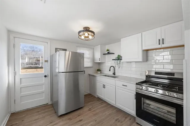 $189,999 | 728 South Kansas Avenue, Olathe, KS 66061