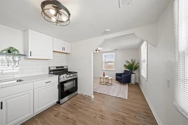 $189,999 | 728 South Kansas Avenue, Olathe, KS 66061