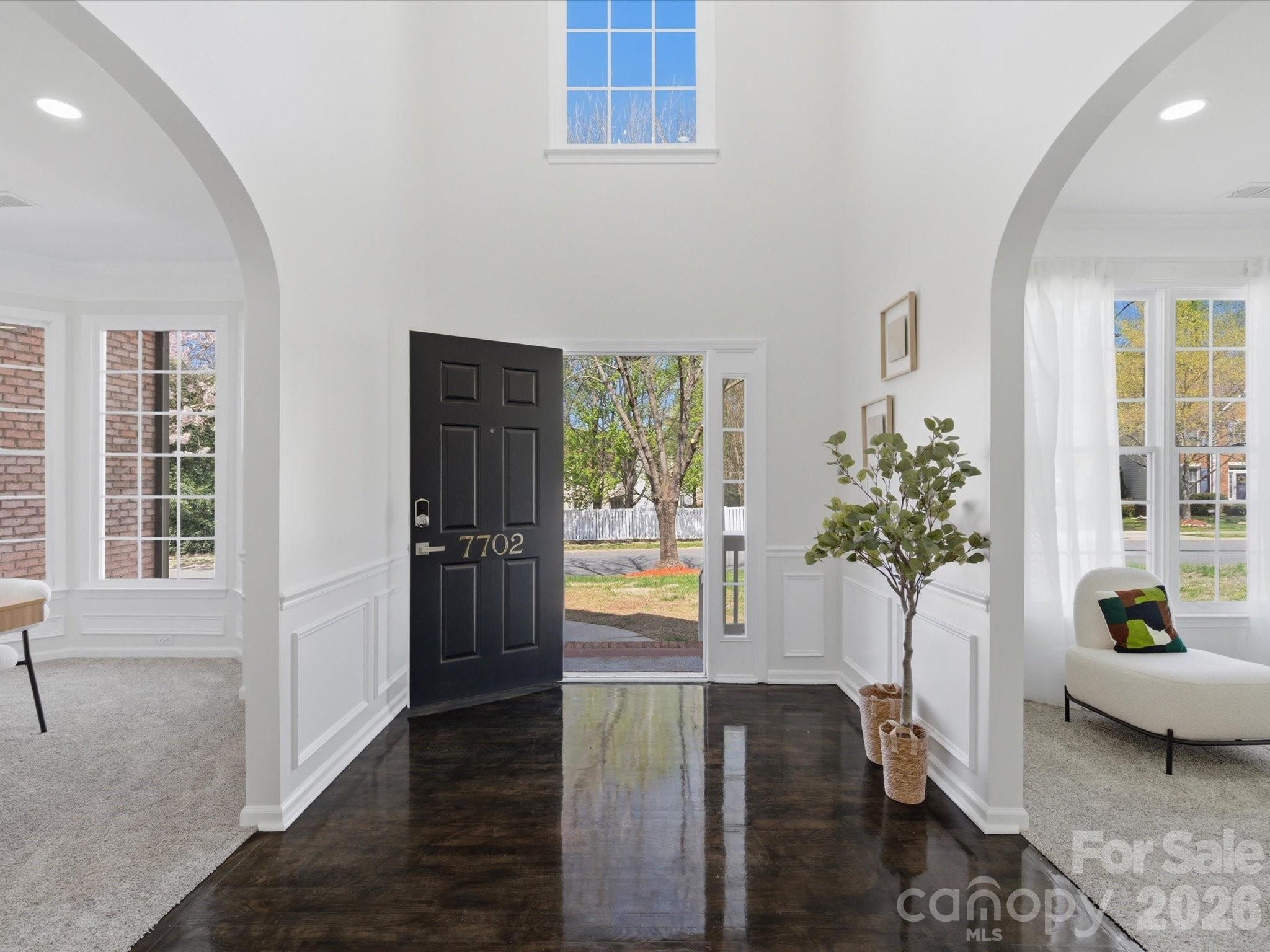 7702 Harrington Woods Road Charlotte, NC 28269 - Photo 2 of 41