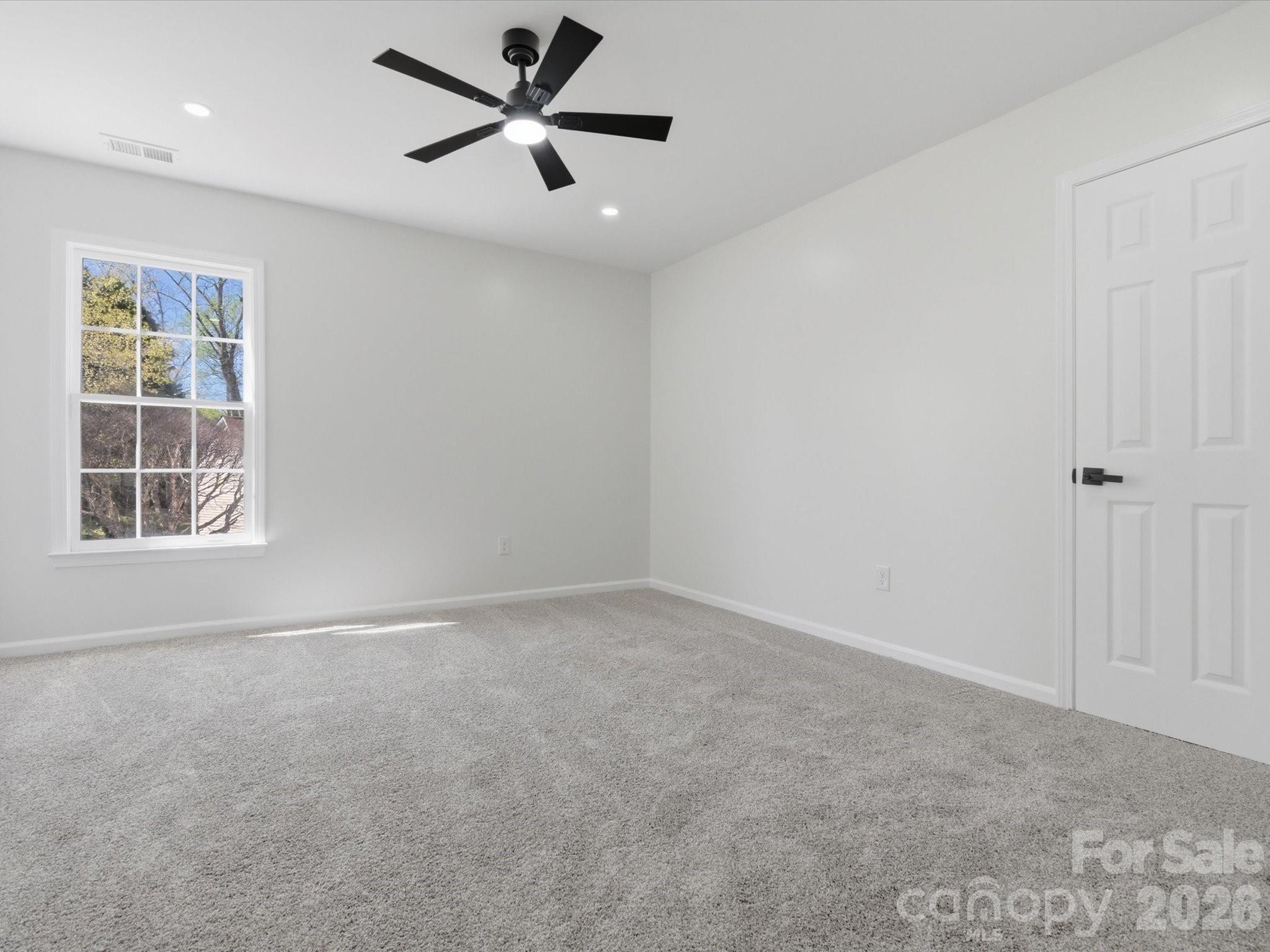 7702 Harrington Woods Road Charlotte, NC 28269 - Photo 35 of 41