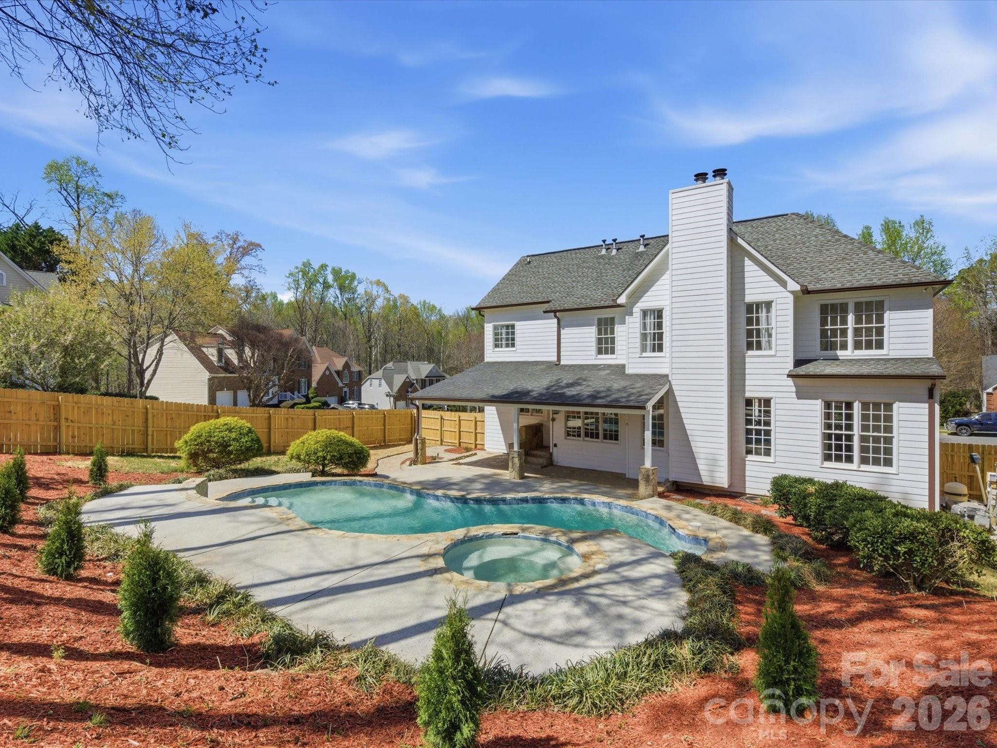 7702 Harrington Woods Road Charlotte, NC 28269 - Photo 37 of 41