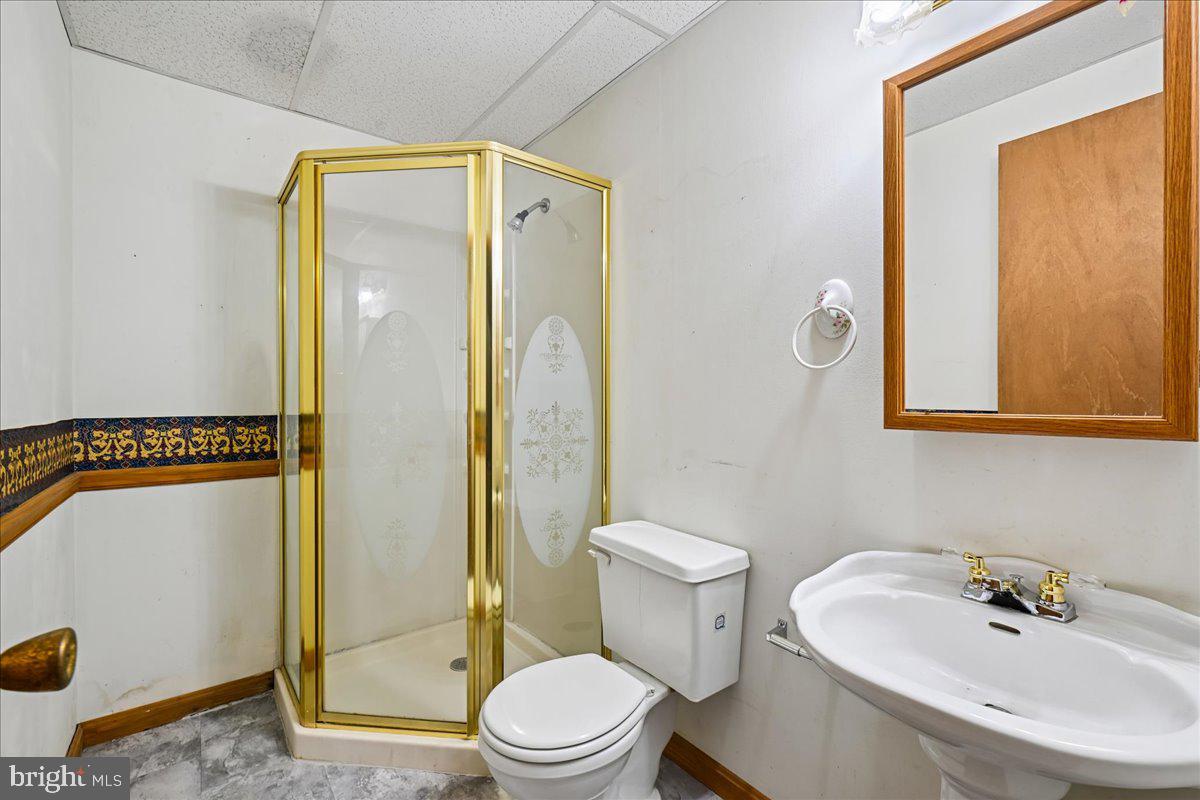 13245 Croom Road Upper Marlboro, MD 20772 - Photo 45 of 75 Full Bathroom in Basement