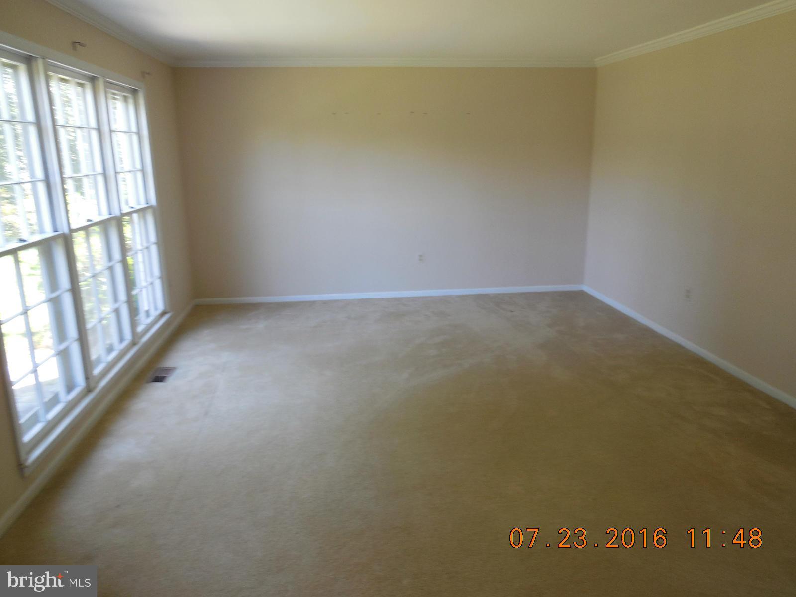 15212 Turkey Foot Road Gaithersburg, MD 20878 - Photo 8 of 30 Family Room