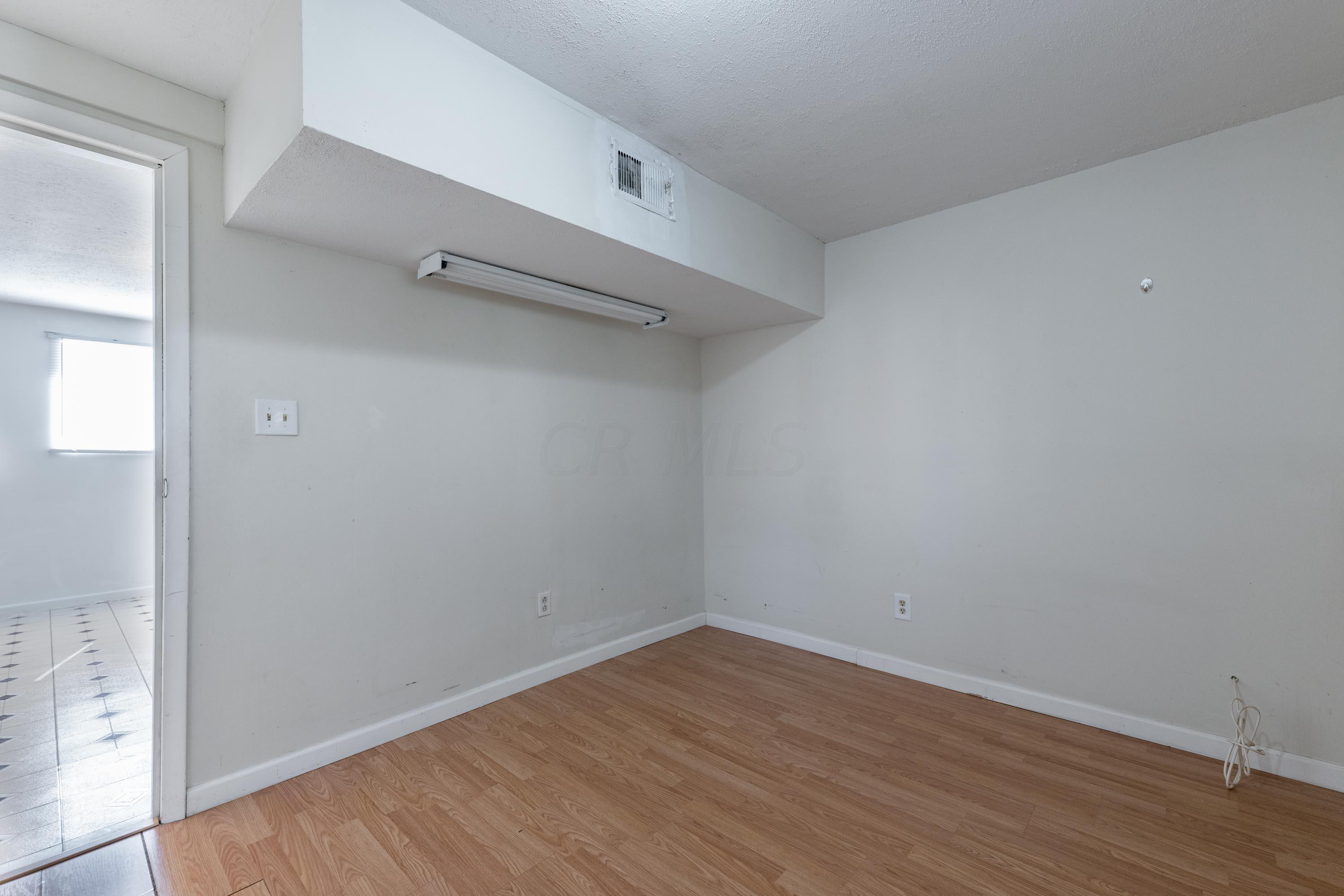 4985 Refugee Road Columbus, OH 43232 - Photo 63 of 74 Bedroom 6