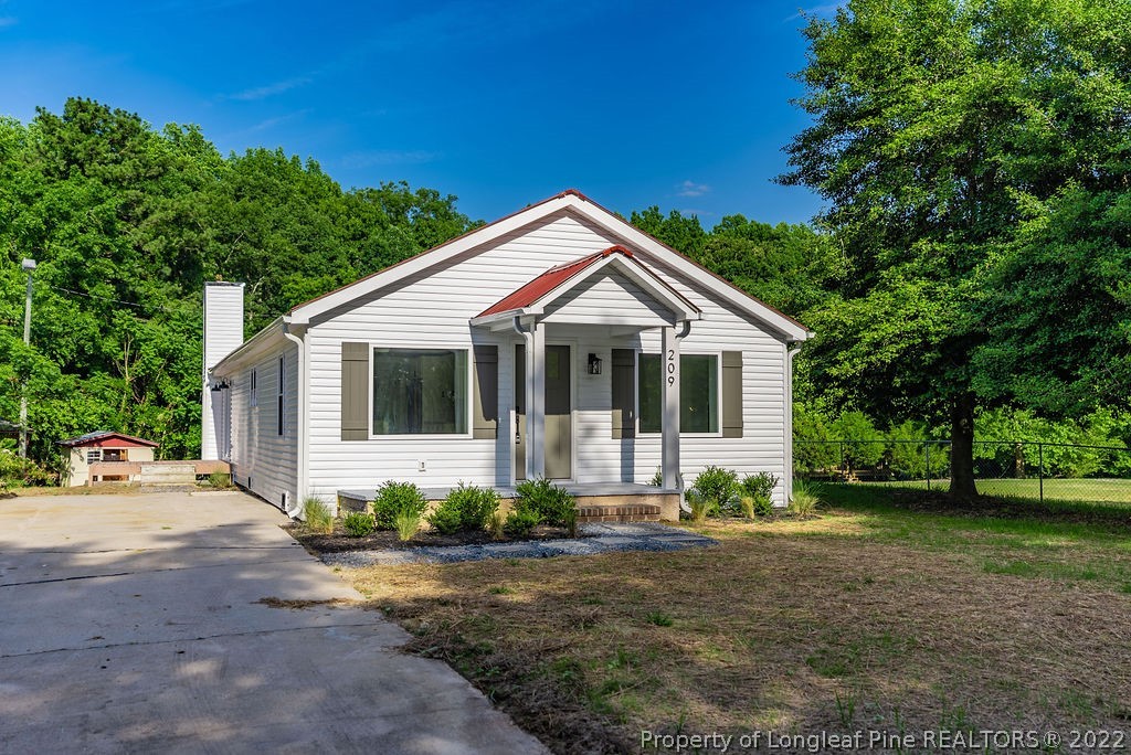 209 Simpson Road Carthage, NC 28327 - Photo 1 of 31 Gallery Image 1