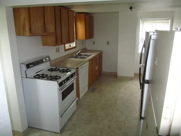 $169,900 | 409 East 6th Street, Duluth, MN 55805