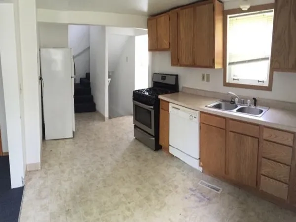 $169,900 | 409 East 6th Street, Duluth, MN 55805
