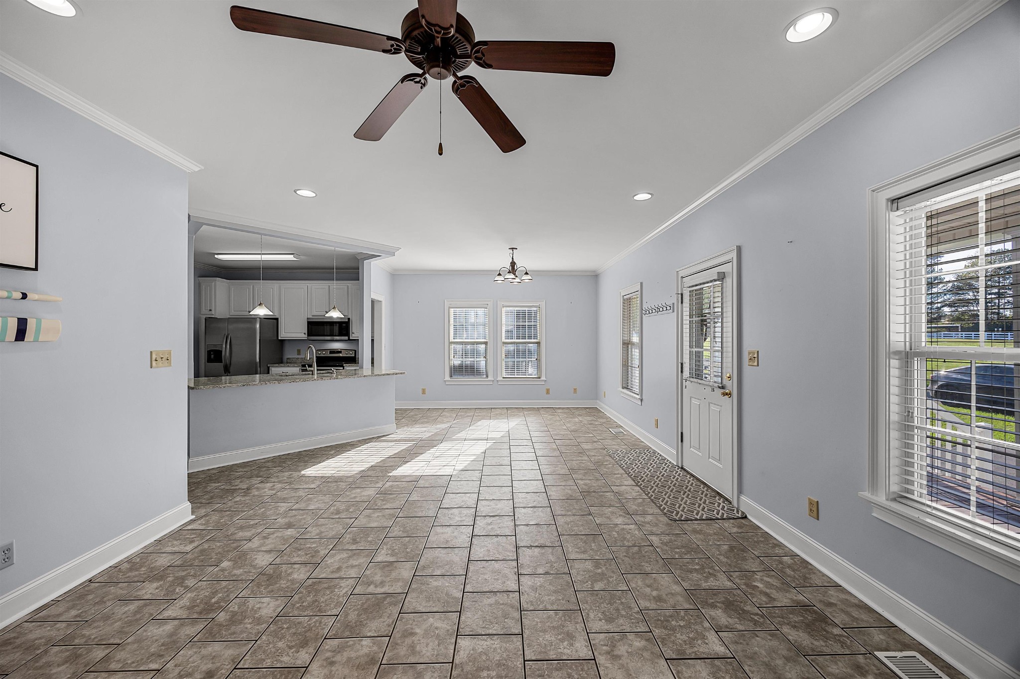 6 Laura Lane Iuka, MS 38852 - Photo 9 of 25 a view of hallway with a window and a chandelier