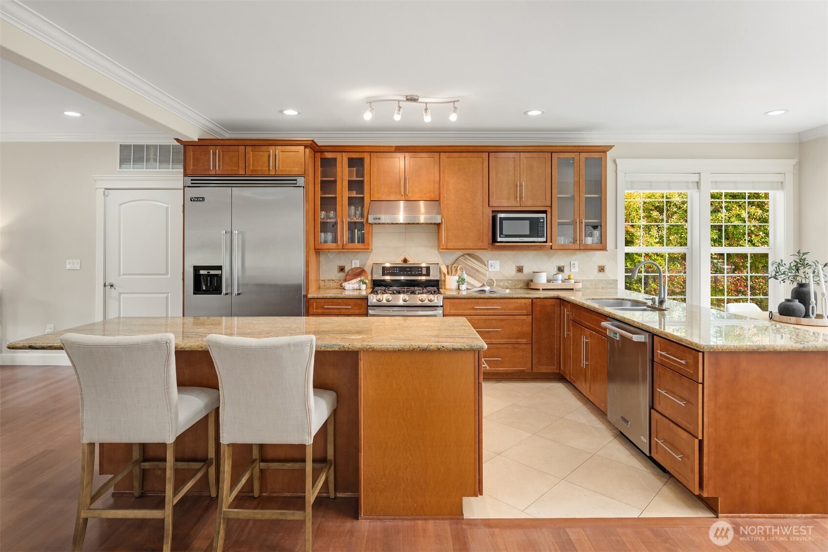 201 240th Street Southwest Bothell, WA 98021 - Photo 9 of 40