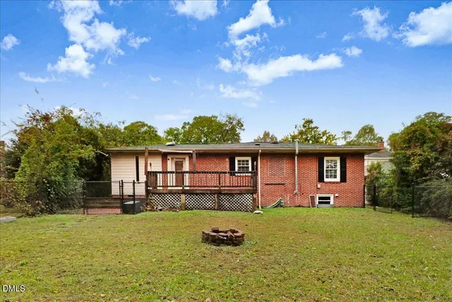 $233,000 | 407 East Woodall Street, Smithfield, NC 27577